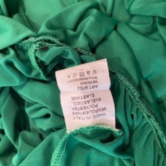 Clearout-Super flattering romper sz S-M - Picture 5 of 8